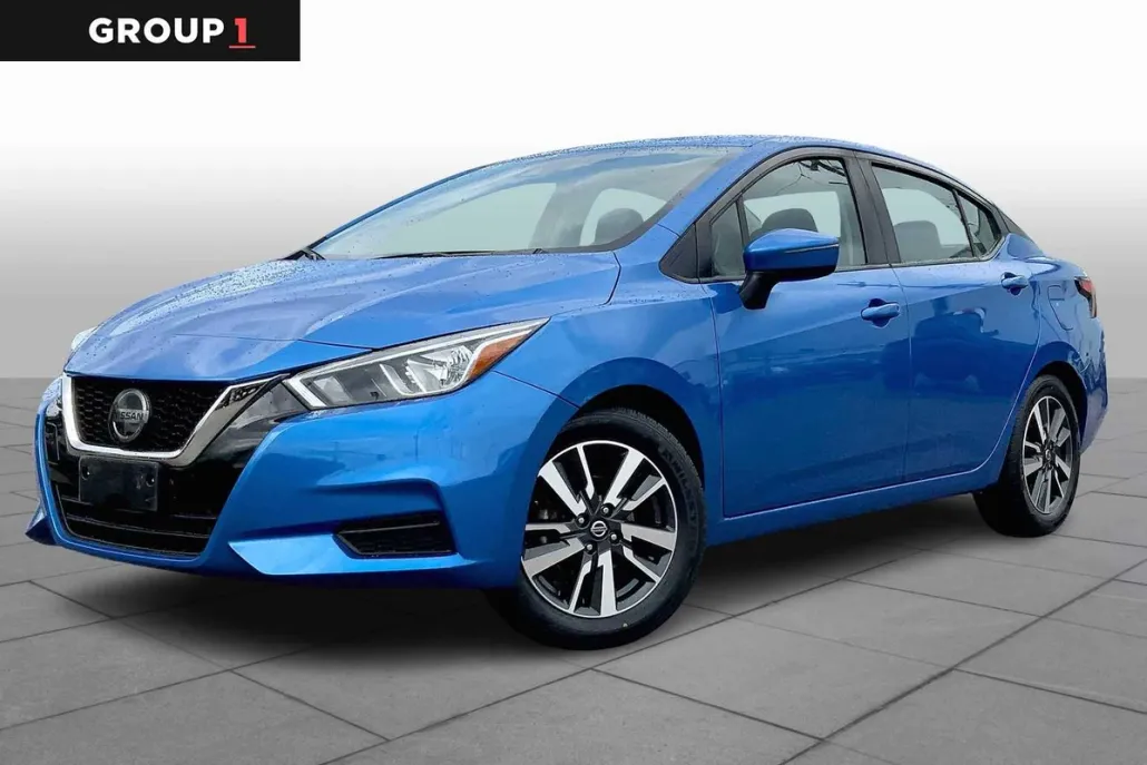 2021 Nissan Versa SV photo 1