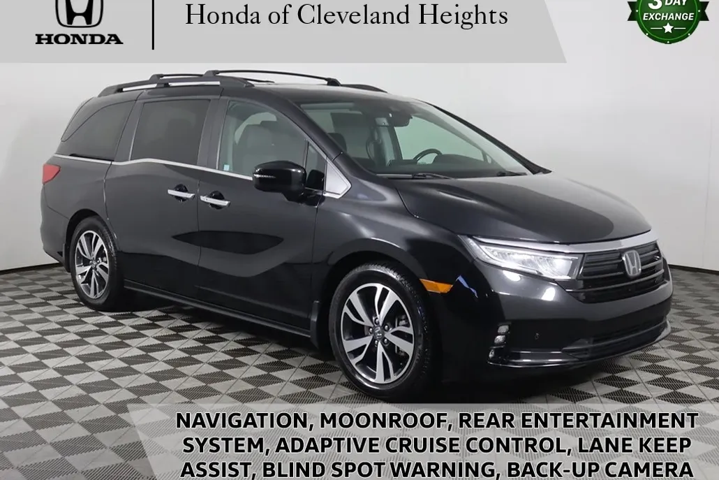 2022 Honda Odyssey Touring photo 1