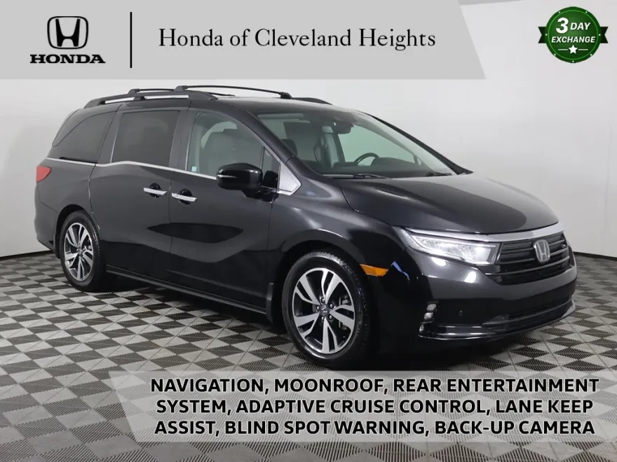 2022 Honda Odyssey Touring photo 1