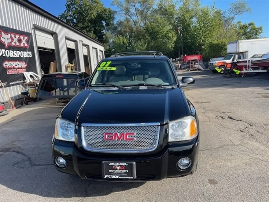 2007 Gmc Envoy XL Denali photo 1
