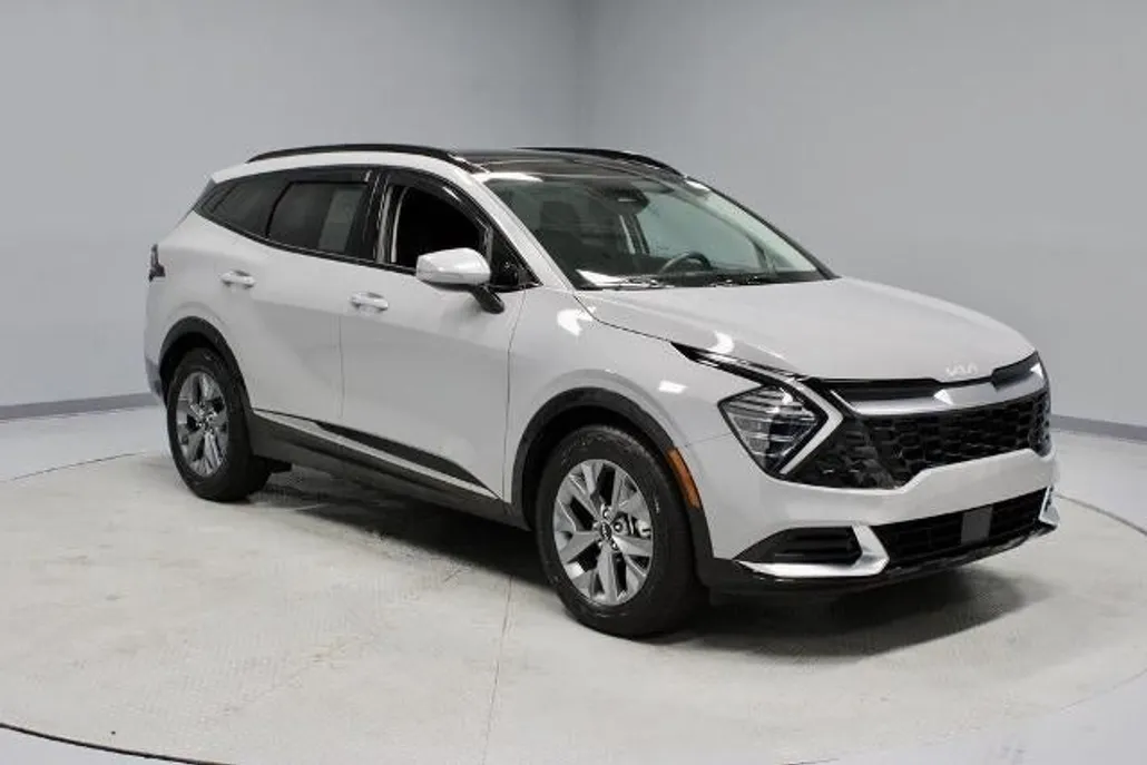 2025 Kia Sportage SX photo 1