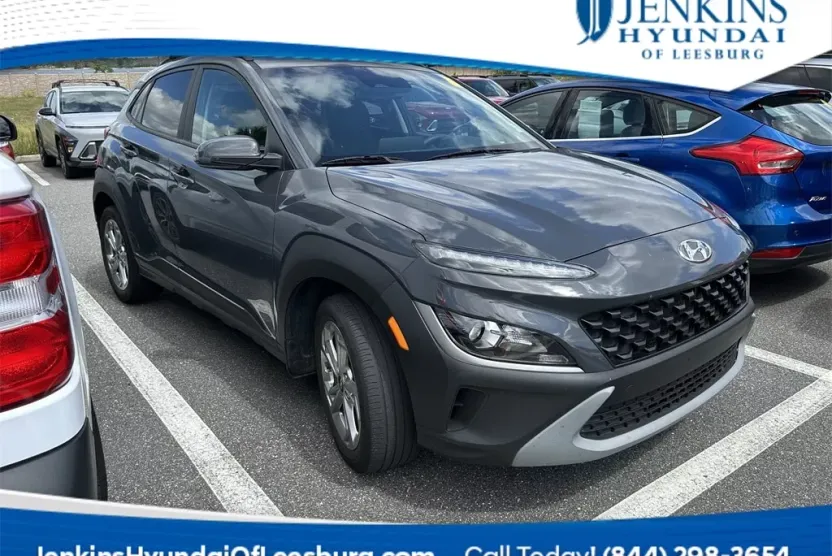 2023 Hyundai Kona SEL photo 1