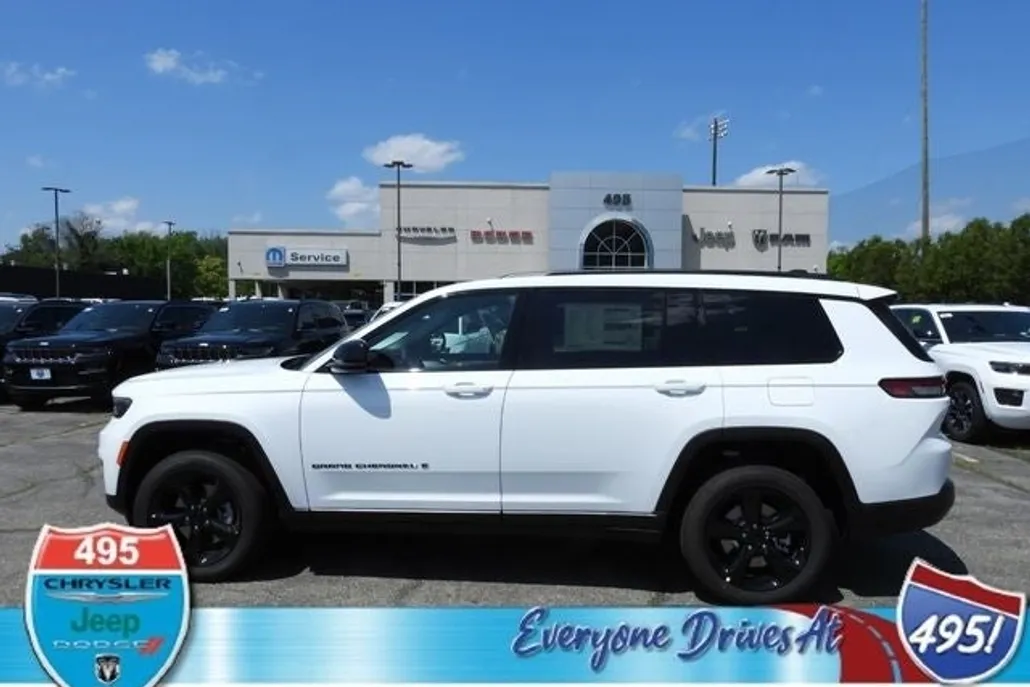 2025 Jeep Grand Cherokee Altitude X photo 1