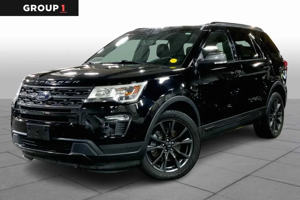 2018 Ford Explorer XLT photo 1