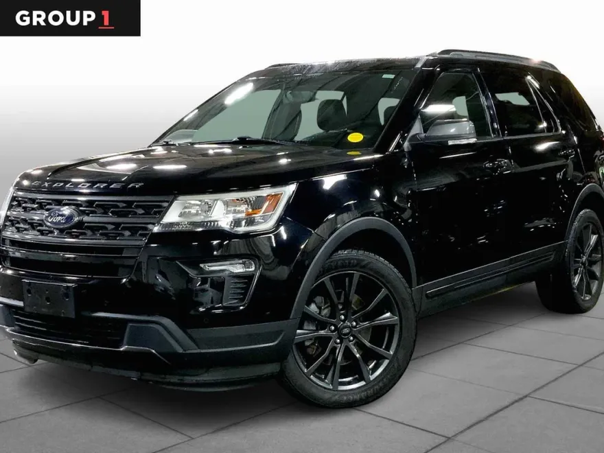 2018 Ford Explorer XLT photo 1
