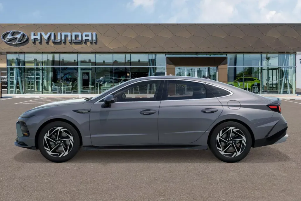 2026 Hyundai Sonata SEL Sport photo 1
