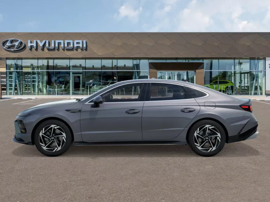 2026 Hyundai Sonata SEL Sport photo 1
