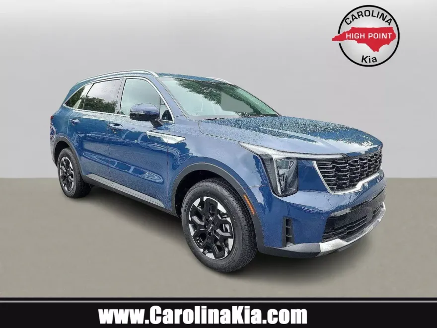 2025 Kia Sorento S photo 1