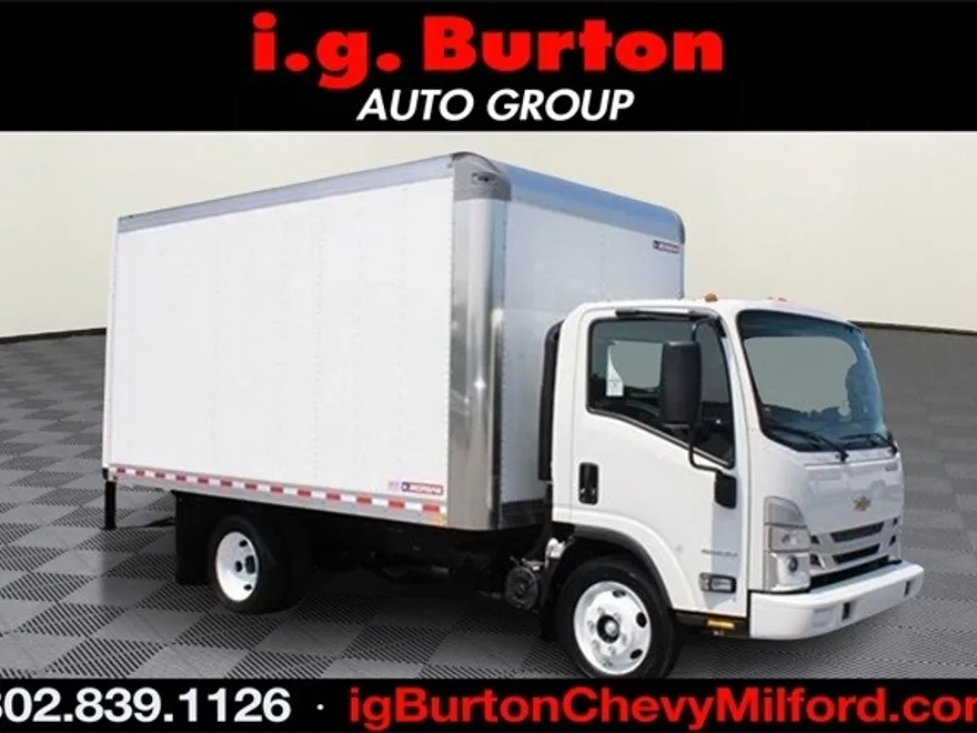 2024 Chevrolet Silverado 4500HD Base photo 1