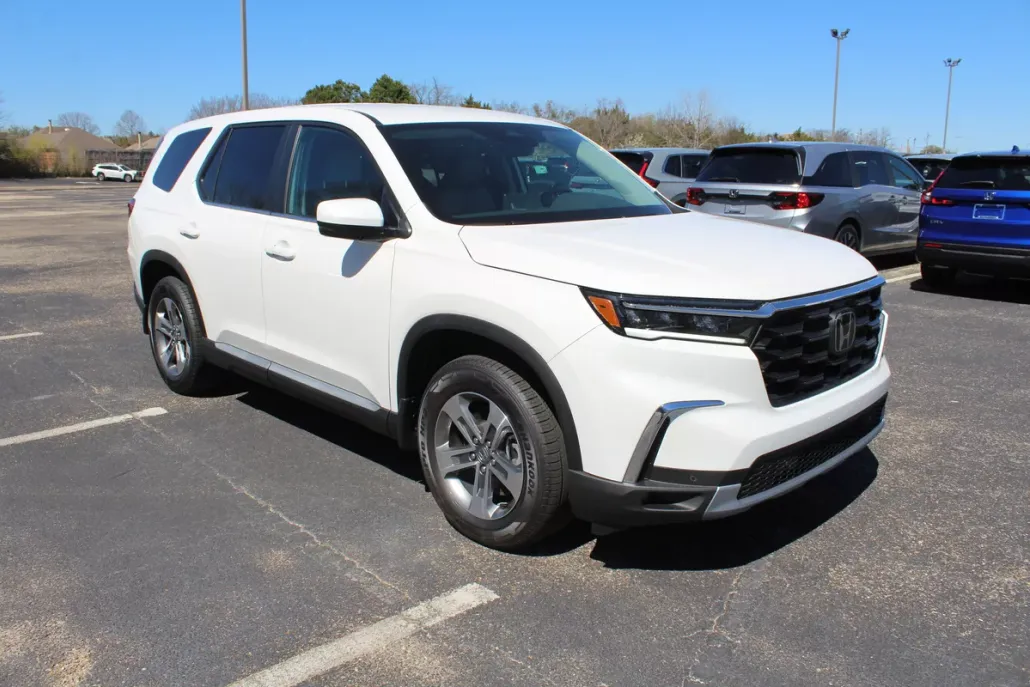 2025 Honda Pilot EX-L photo 1