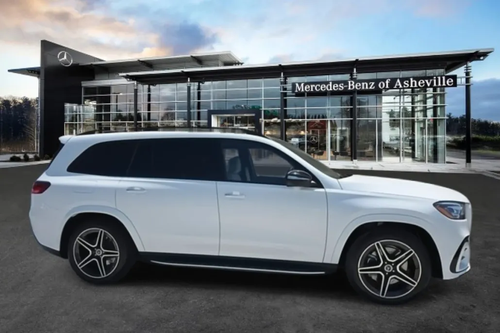 2025 Mercedes Benz GLS 450 4MATIC photo 1