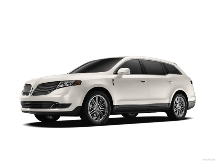 2013 Lincoln MKT EcoBoost photo 1