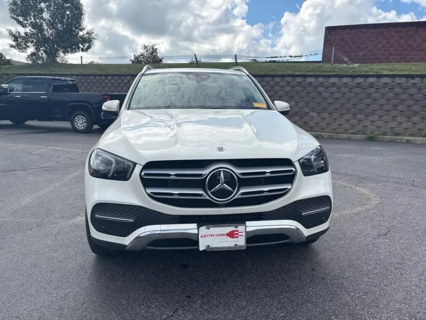 2022 Mercedes Benz GLE 450 4MATIC photo 2