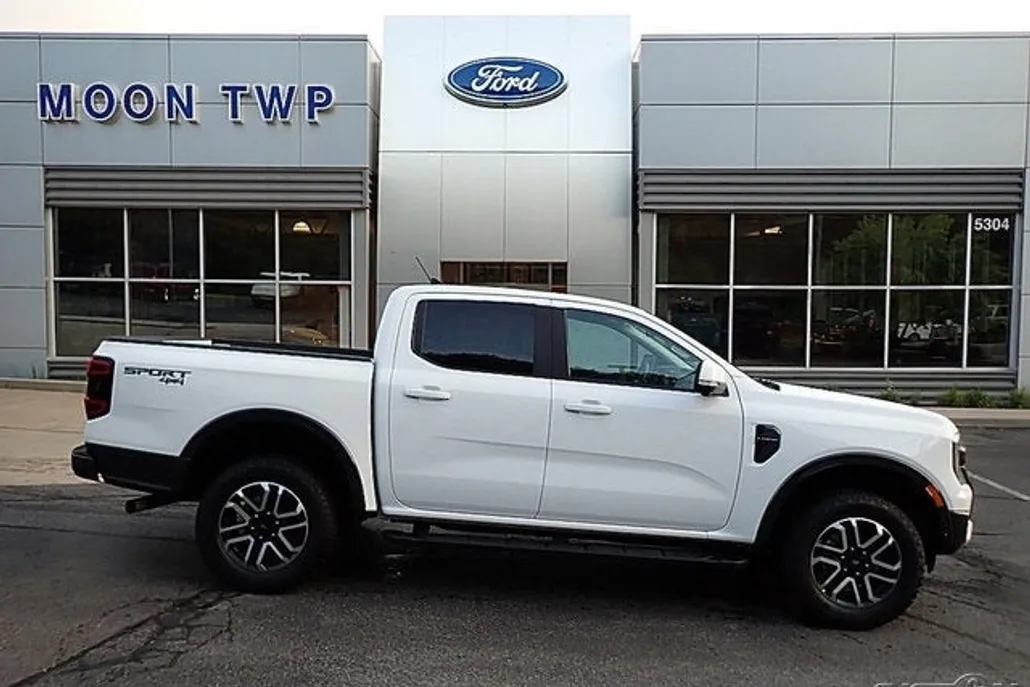 2024 Ford Ranger Lariat photo 1