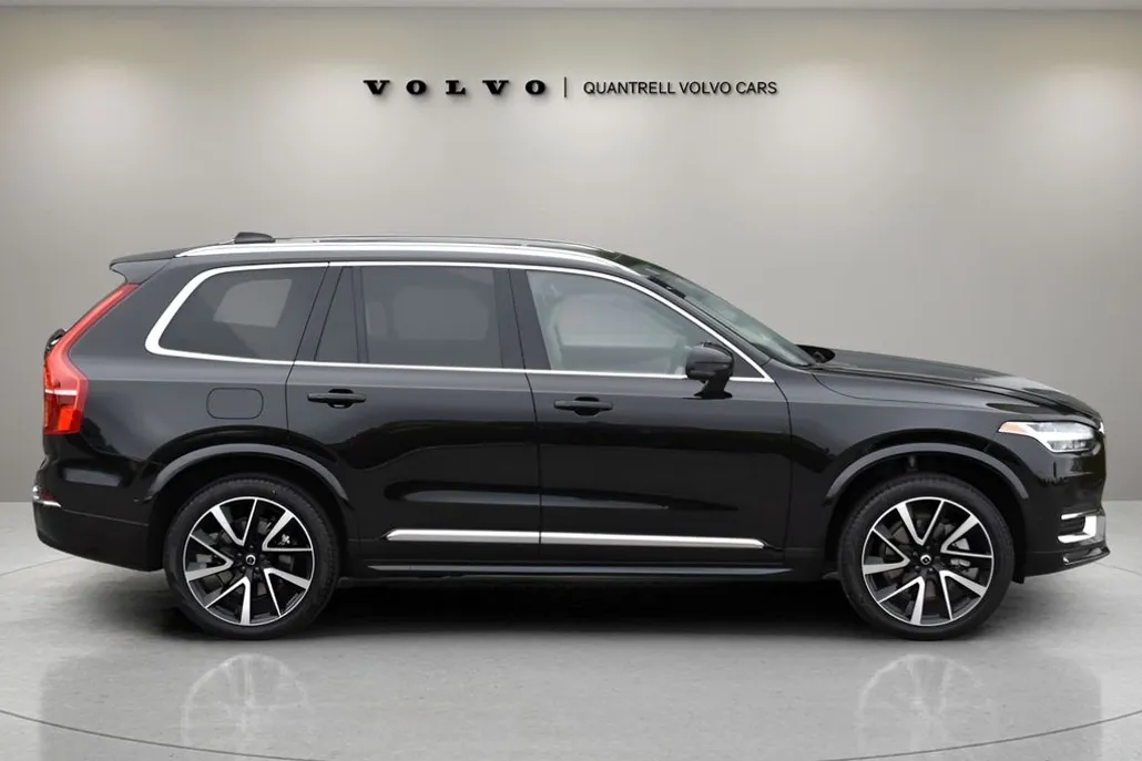 2024 Volvo XC90 Plus photo 1