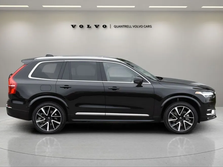 2024 Volvo XC90 Plus photo 1