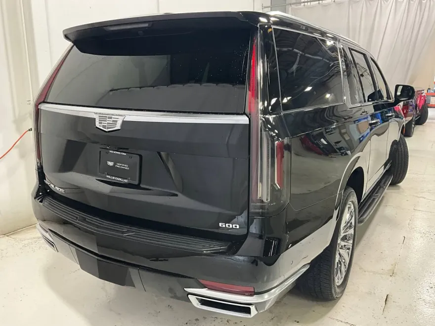 2023 Cadillac Escalade ESV Premium Luxury photo 1