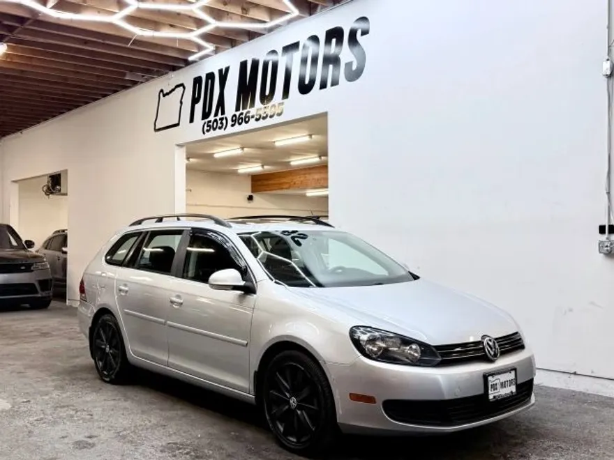 2013 Volkswagen Jetta SportWagen 2.0 TDI Sport photo 1