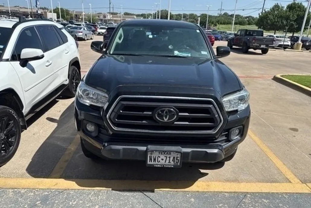 2021 Toyota Tacoma SR5 V6 photo 1