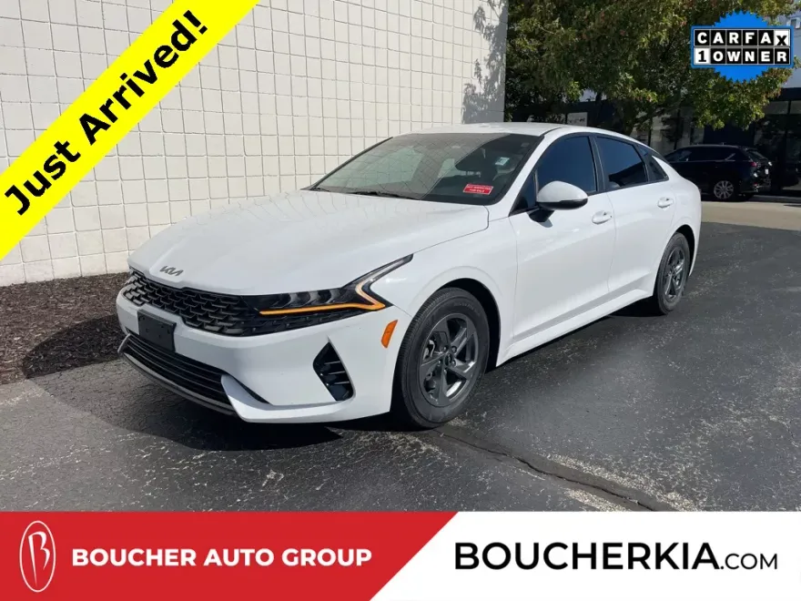 2022 Kia K5 LXS photo 1