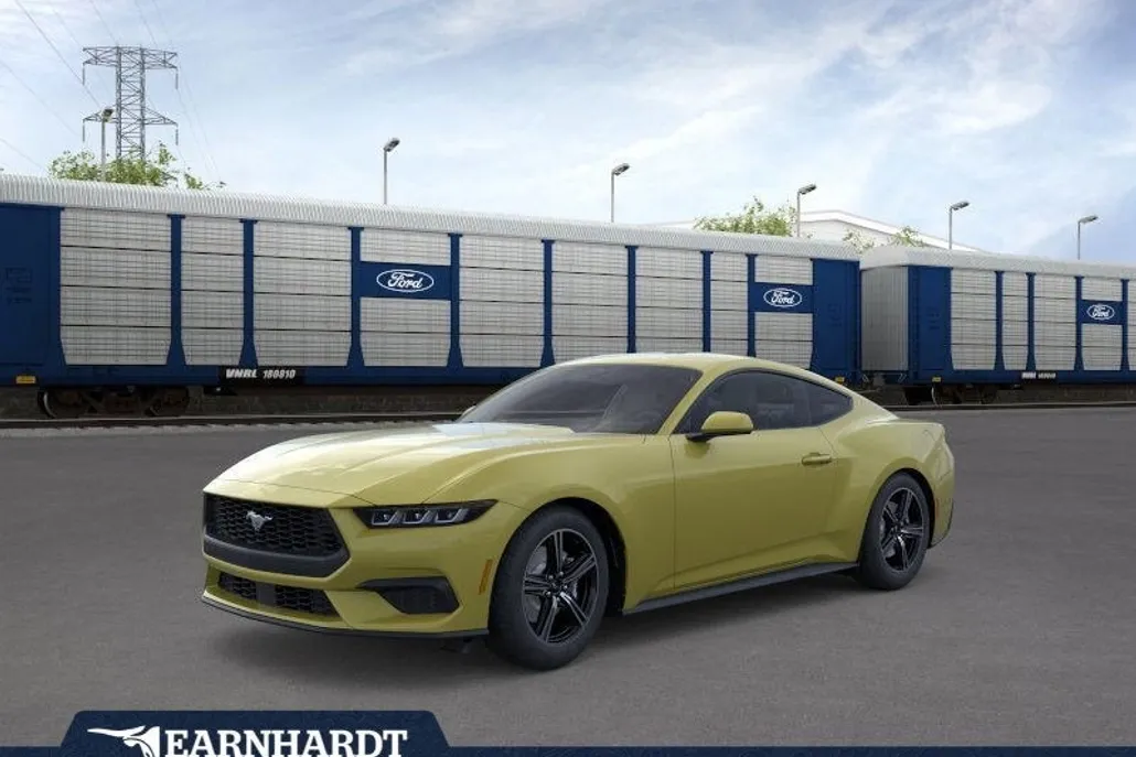 2025 Ford Mustang EcoBoost photo 1