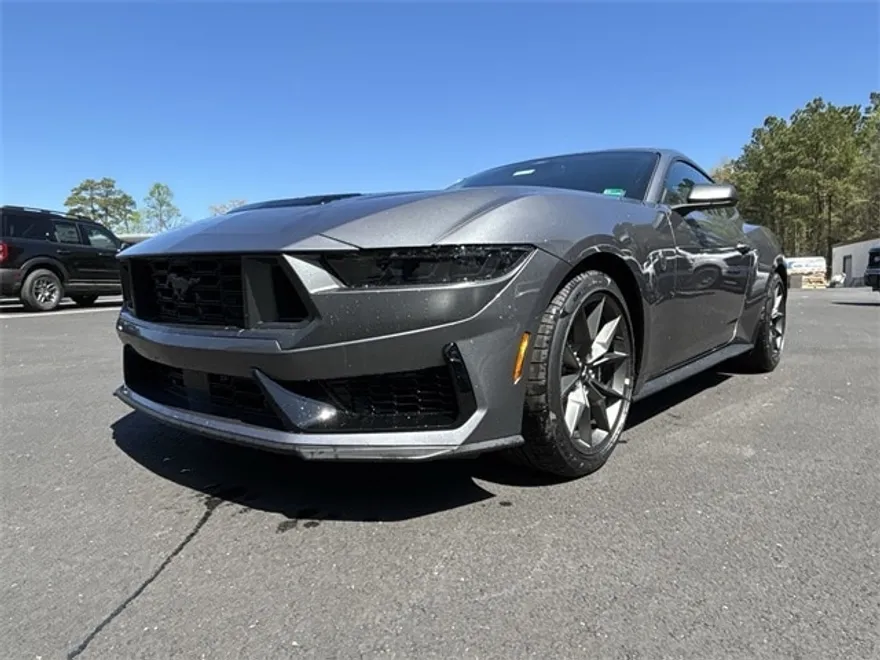 2025 Ford Mustang Dark Horse photo 1