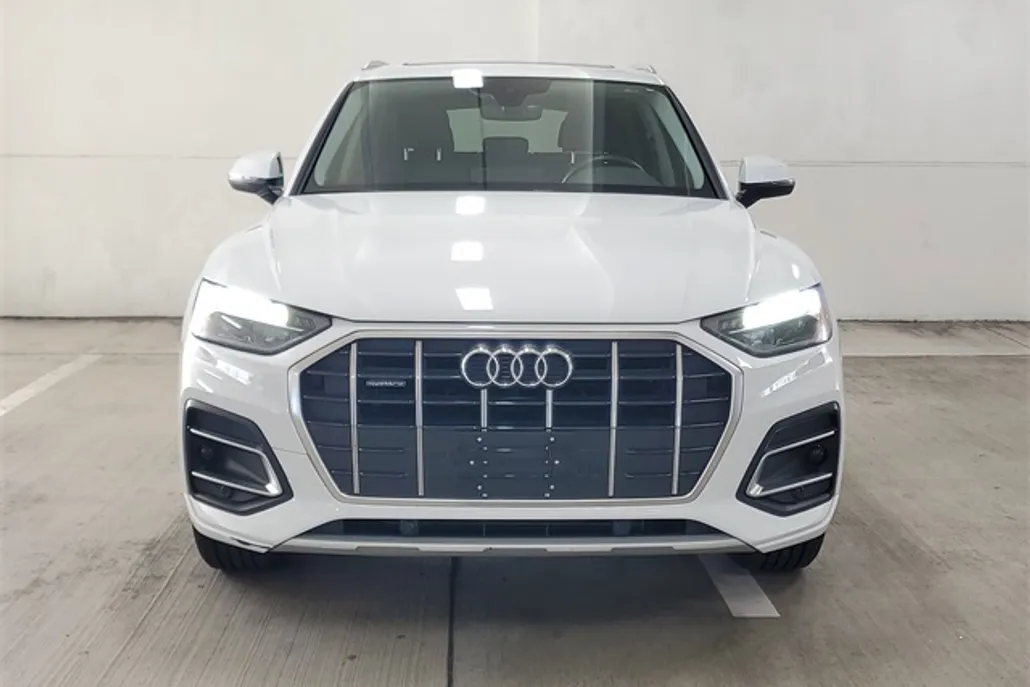 2021 Audi Q5 45 Premium photo 1