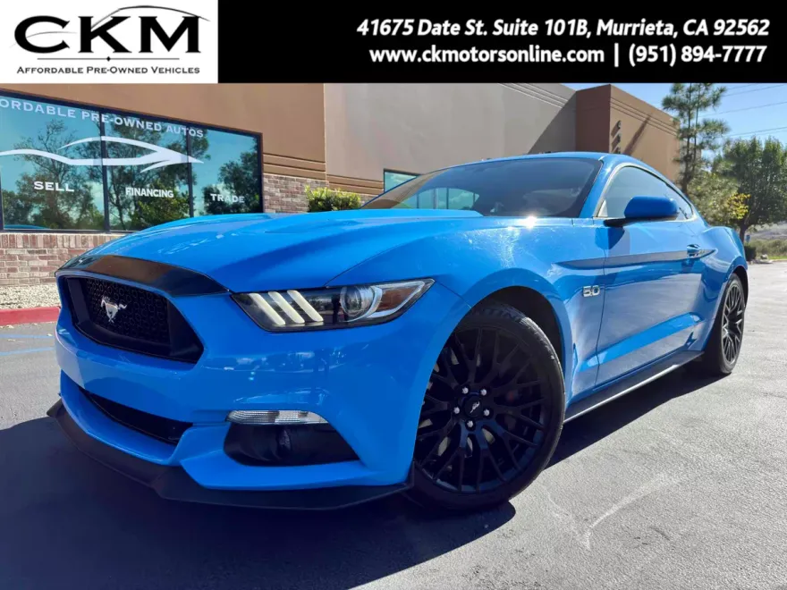 2017 Ford Mustang GT photo 1