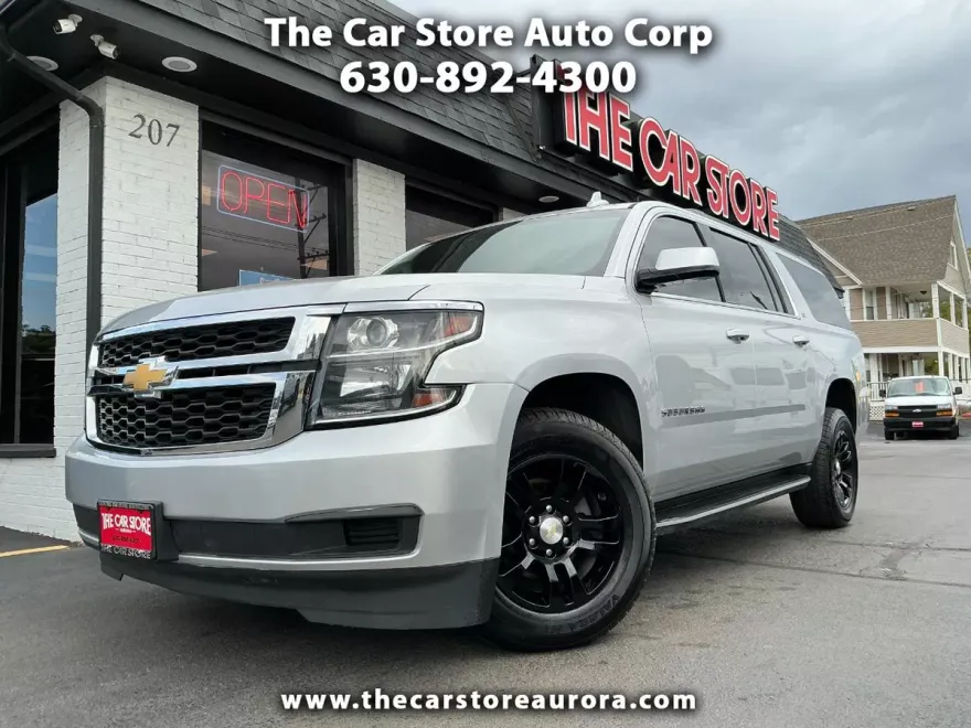 2018 Chevrolet Suburban 1500 LT photo 1