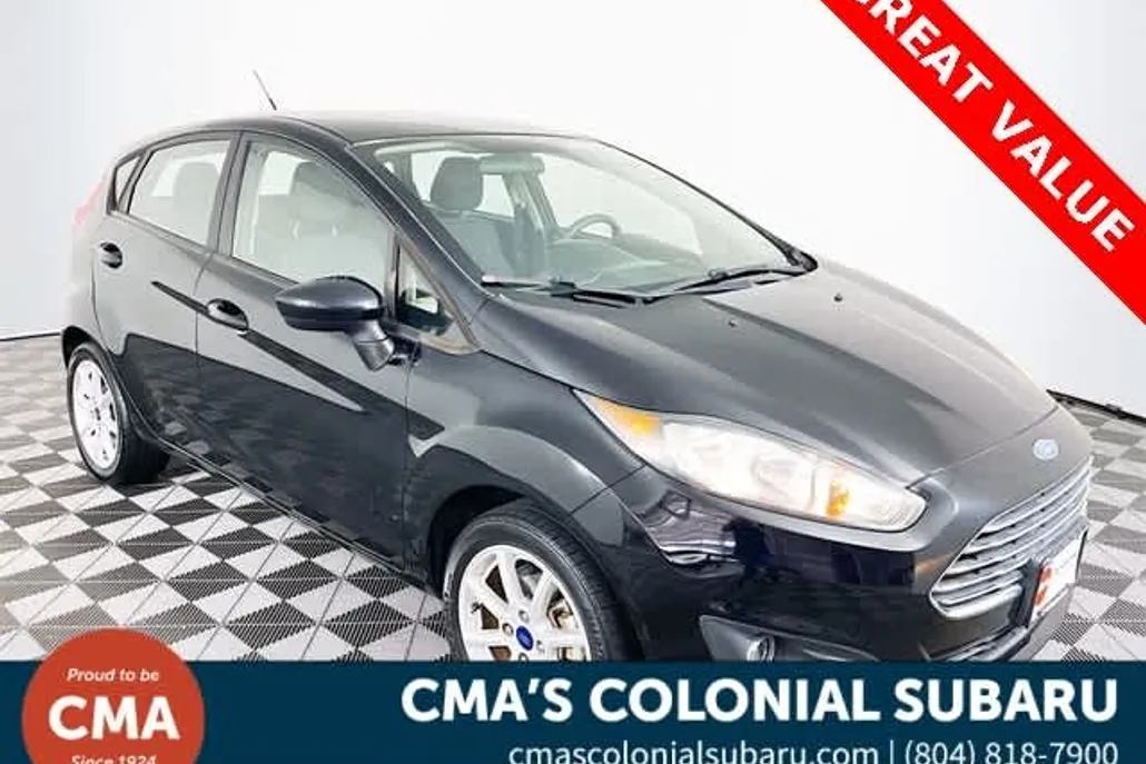 2017 Ford Fiesta SE photo 1