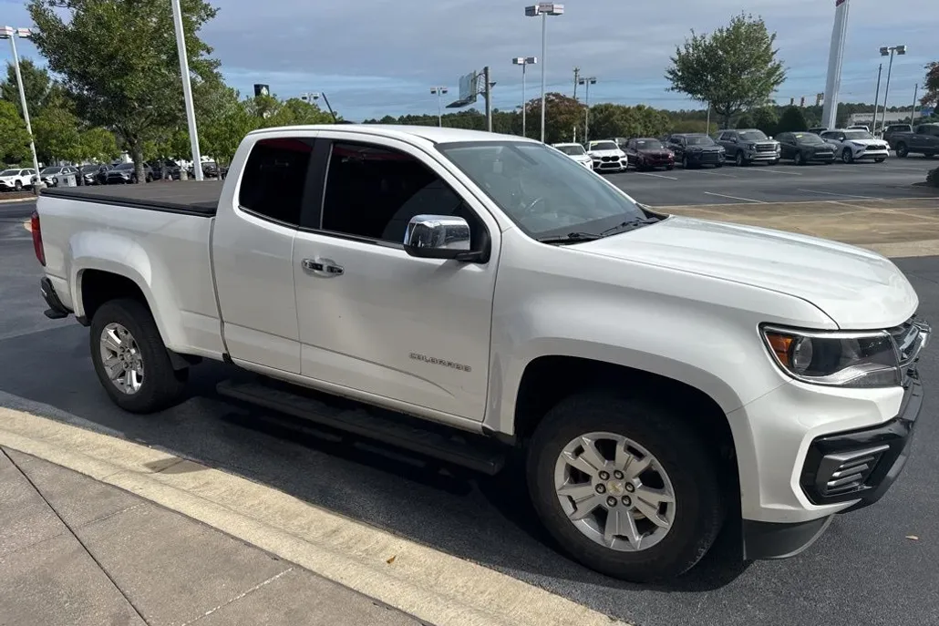 2021 Chevrolet Colorado LT photo 1