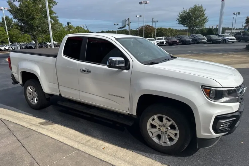 2021 Chevrolet Colorado LT photo 1