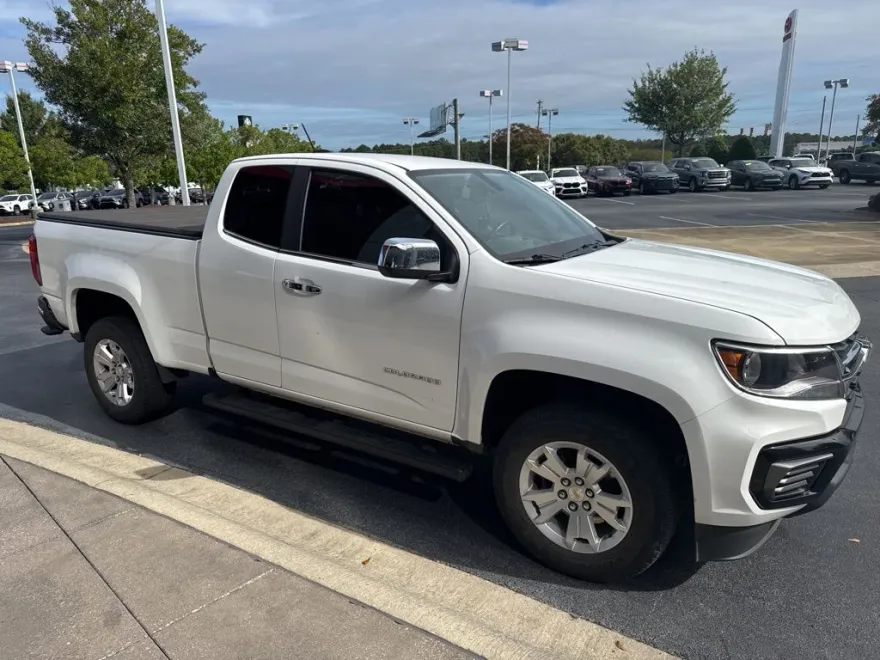 2021 Chevrolet Colorado LT photo 1