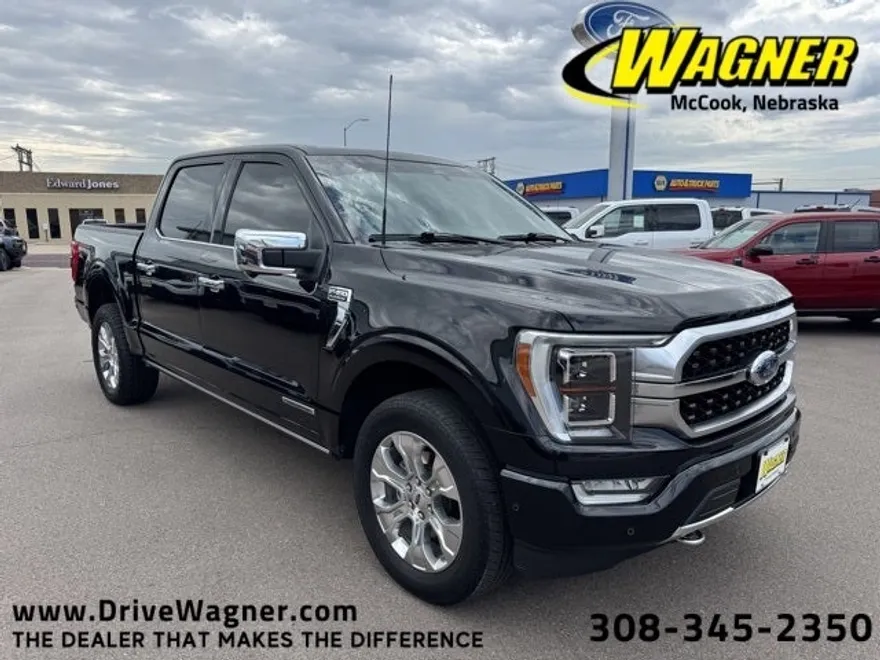 2023 Ford F-150 Platinum photo 1