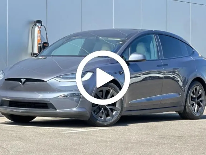 2022 Tesla Model X photo 1