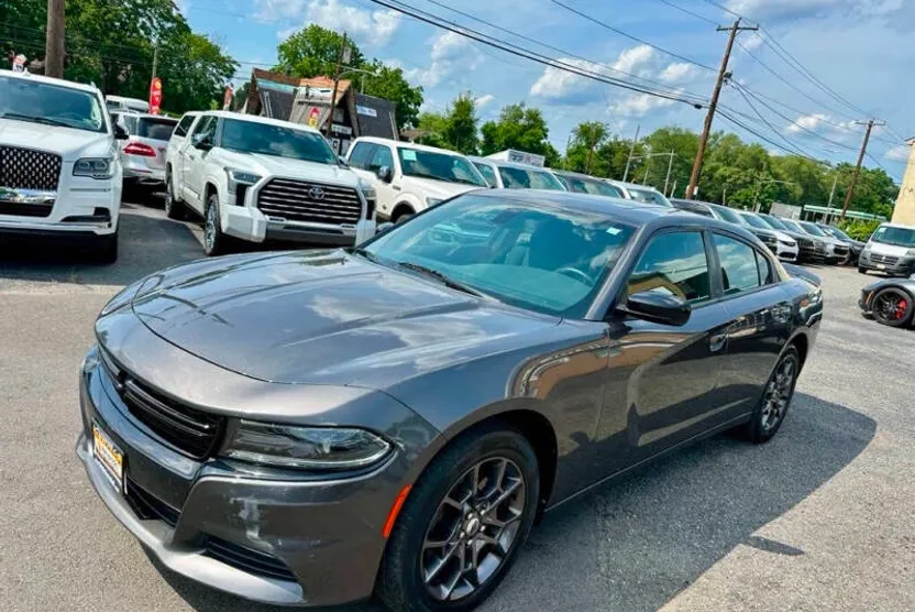 2018 Dodge Charger GT photo 1