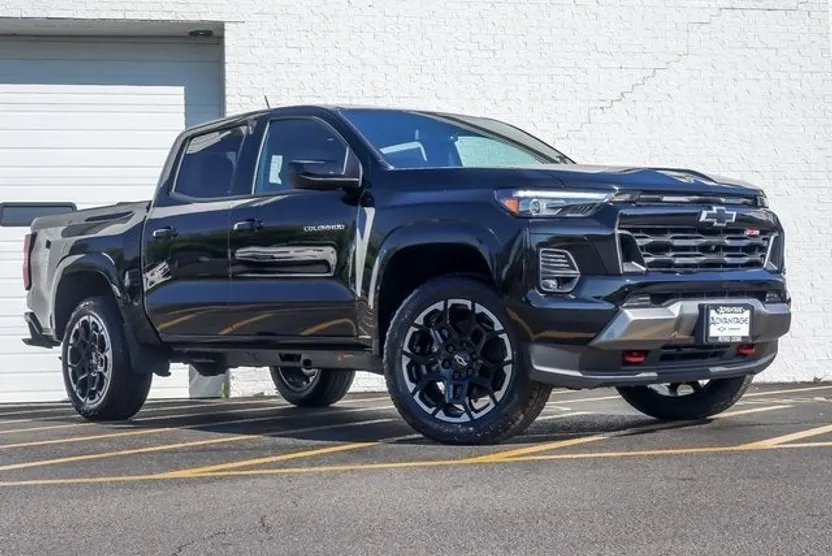 2026 Chevrolet Colorado Z71 photo 1