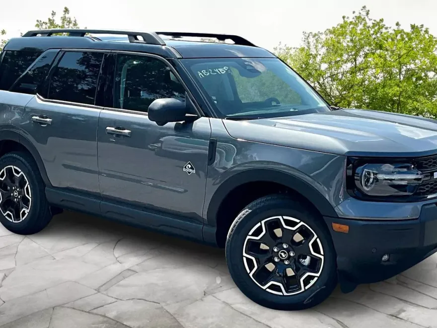 2025 Ford Bronco Sport Outer Banks photo 1