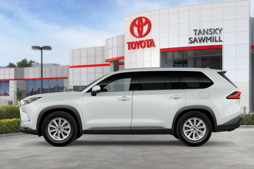 2026 Toyota Highlander Hybrid XLE photo 1