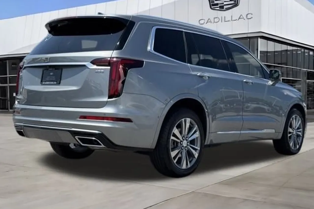 2024 Cadillac XT6 Premium Luxury photo 1