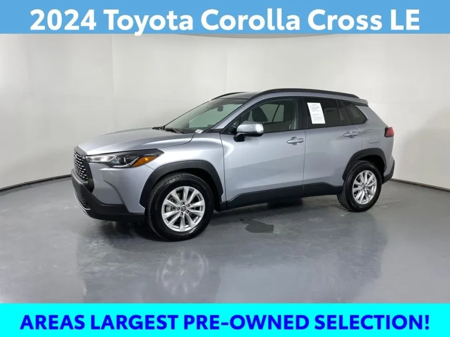 2024 Toyota Corolla Cross LE photo 1