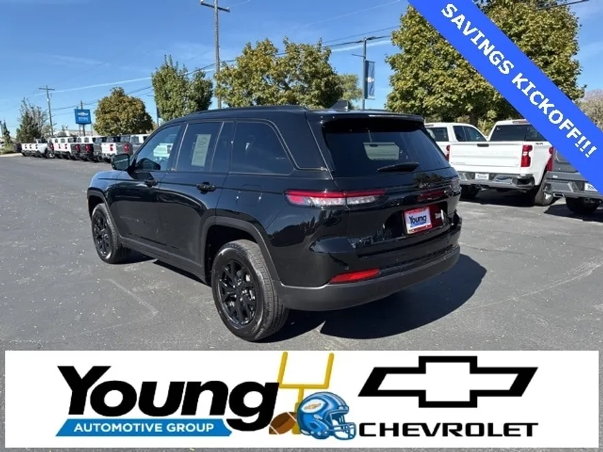 2024 Jeep Grand Cherokee Laredo Altitude X photo 1