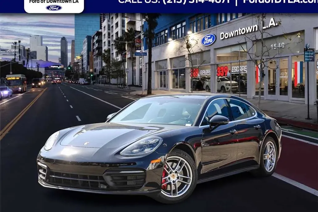 2022 Porsche Panamera 4S photo 1