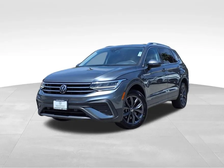 2022 Volkswagen Tiguan SE photo 1