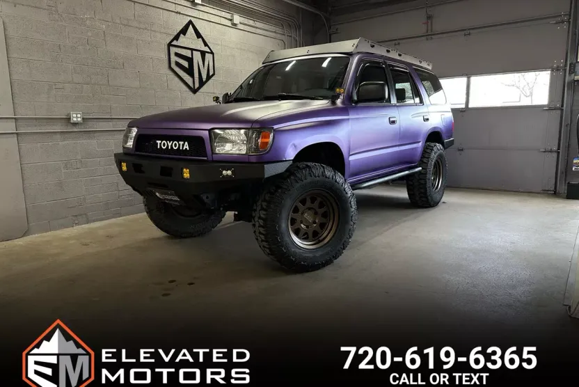 1998 Toyota 4Runner SR5 V6 photo 1