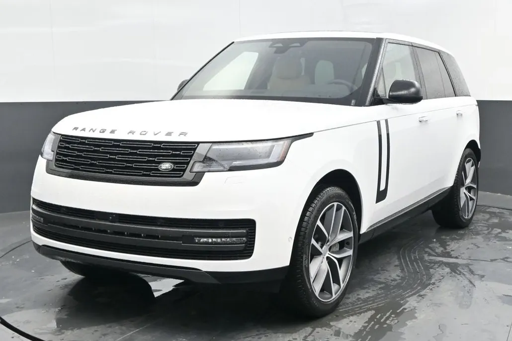 2025 Land Rover Range Rover SE photo 1