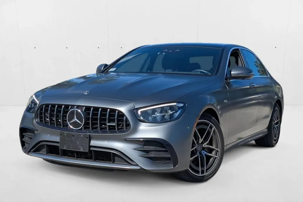 2022 Mercedes Benz E 4MATIC Sedan photo 1