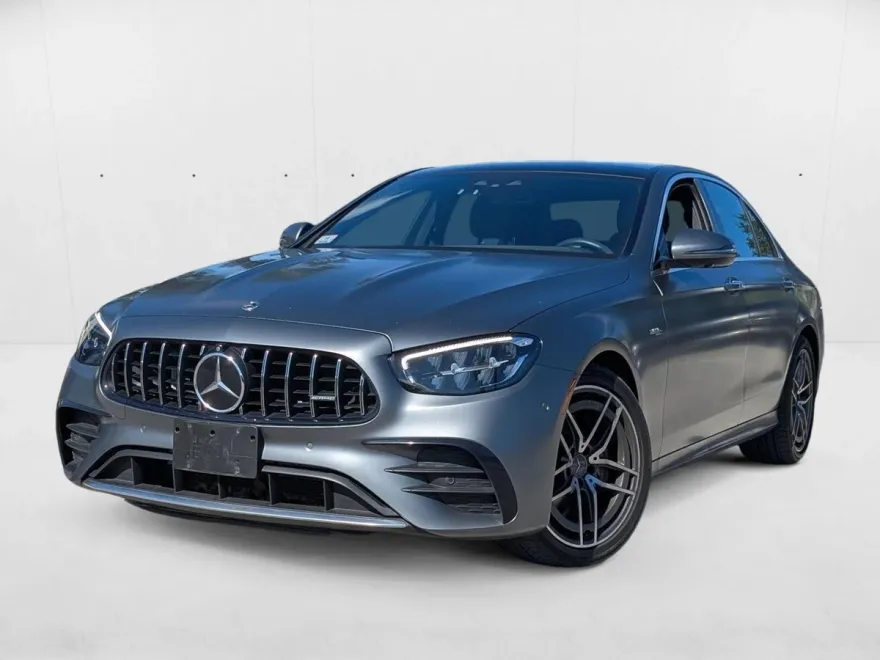2022 Mercedes Benz E 4MATIC Sedan photo 1
