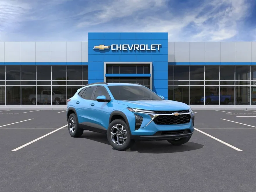 2025 Chevrolet Trax LT photo 1