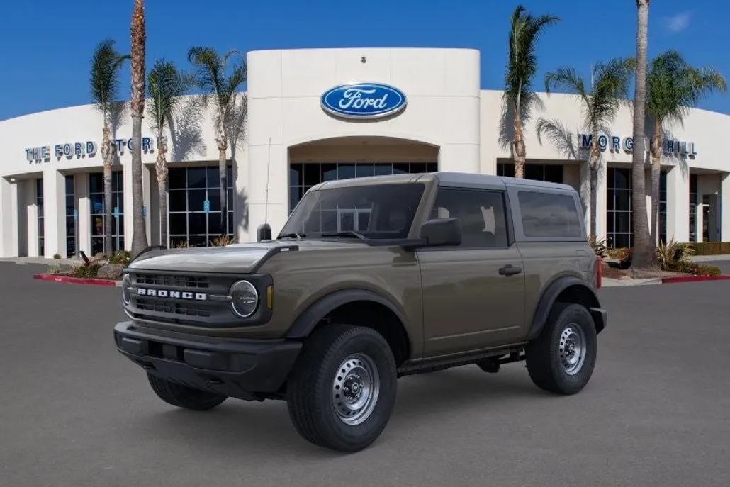 2025 Ford Bronco Base photo 1